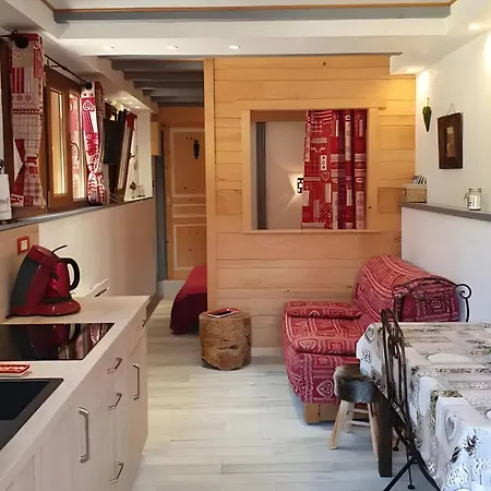 La Petite Maison Des